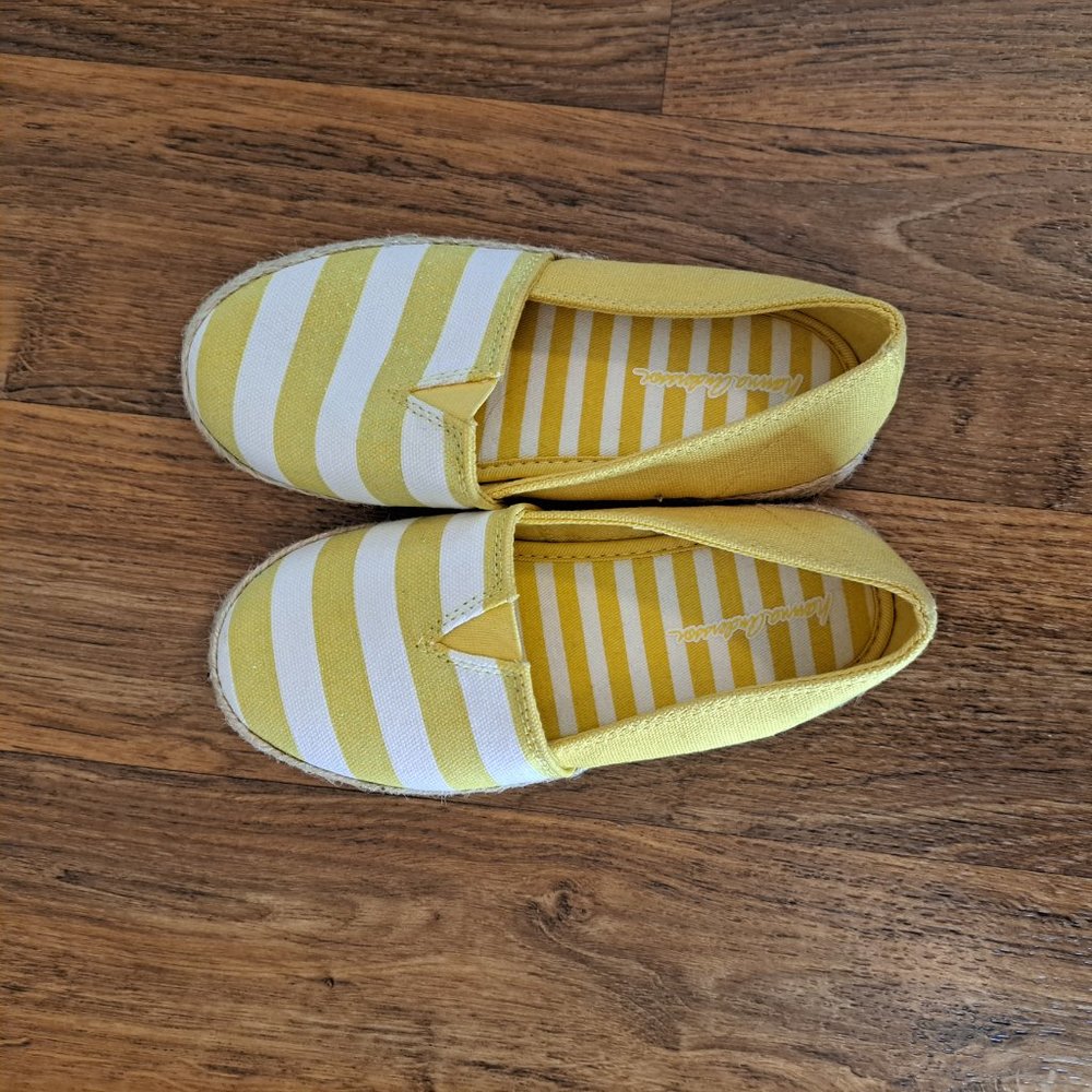 Hanna Andersson Paulina Slip-On Yellow Striped Shoes Size 1 - Picture 6 of 8